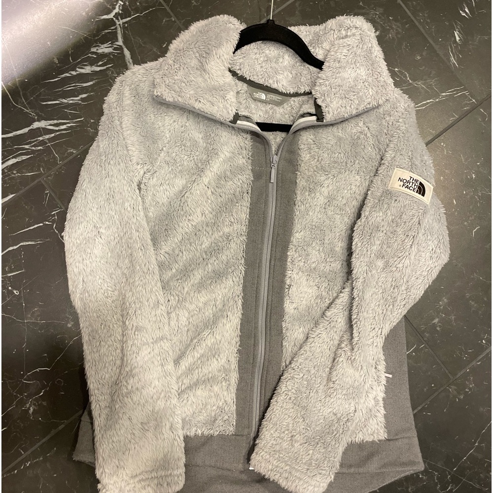 North Face Women’s Fuzzy Jacket || Color: Light Gray || Size: Small